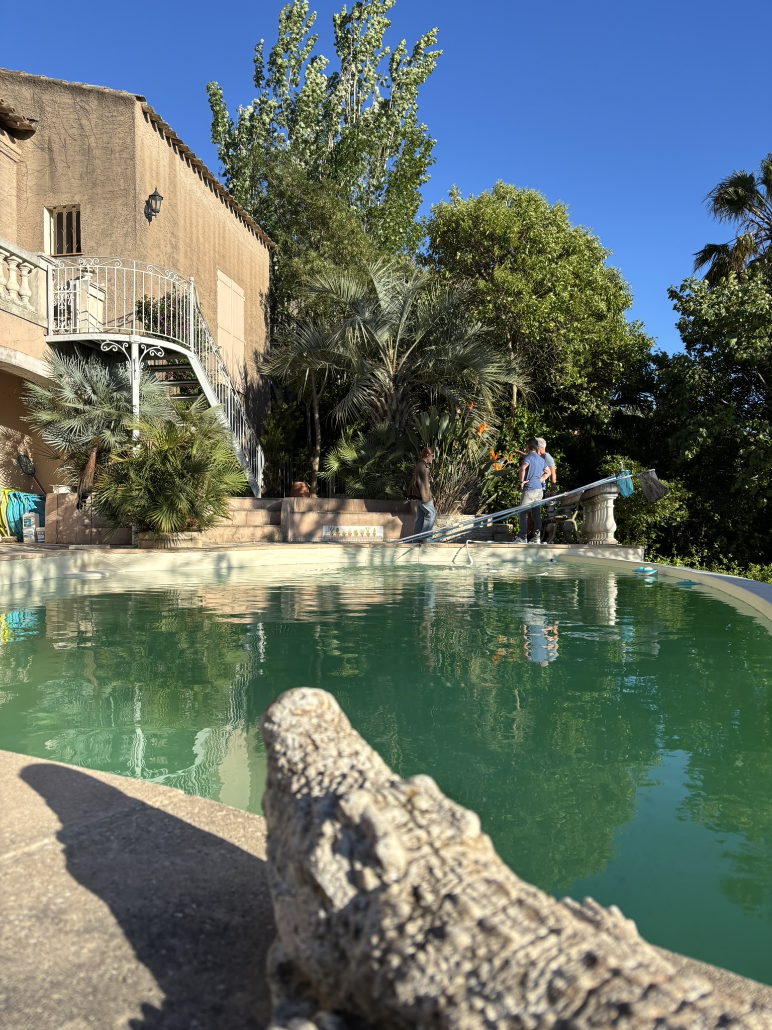 Costebelle, terrasse bord de piscine